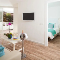 Отель FERGUS Style Cala Blanca Suites 4* Люкс с различными типами кроватей фото 5
