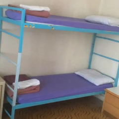 Momos Hostel сейф в номере