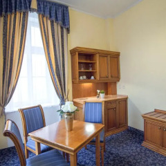 Ontario Hotel Garni 3* Апартаменты с различными типами кроватей фото 14
