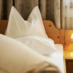 Отель Alpenhotel Laurin 3* Стандартный номер