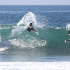Отель Chill in Ericeira Surf House спортивное сооружение