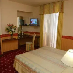 Hotel Due Mondi 3* Улучшенный номер с различными типами кроватей фото 6