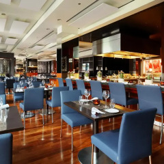 Отель Berlin Marriott Hotel Германия, Берлин - 3 отзыва об отеле, цены и фото номеров - забронировать отель Berlin Marriott Hotel онлайн питание фото 3