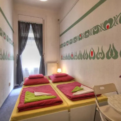 Апартаменты Opera Guesthouse & apartments