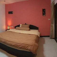 Отель Patong Bay Guesthouse 2* Улучшенный номер с различными типами кроватей фото 19