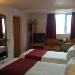 Waterloo Hub Hotel & Suites 3* Стандартный номер