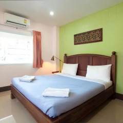 Отель Baan Sutra Guesthouse 3* Номер Делюкс с различными типами кроватей фото 11