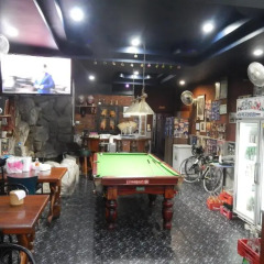 Отель Jimmy Nice Guesthouse гостиничный бар