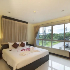 Santiphap Hotel & Villa 3* Люкс с различными типами кроватей фото 5