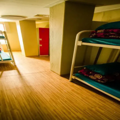 Kimchee Sinchon Guesthouse - Hostel Кровать в женском общем номере с двухъярусной кроватью фото 13