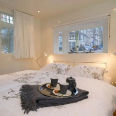 Отель Houseboat Suite Westertoren в номере фото 2