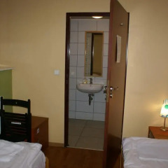 Frolic Goats Hostel Стандартный номер с 2 отдельными кроватями