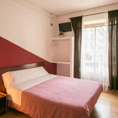 Отель Hostal La Casa de La Plaza Стандартный номер с двуспальной кроватью (общая ванная комната) фото 2
