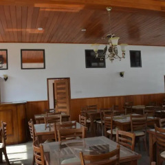 Отель Yoho River Side Inn гостиничный бар