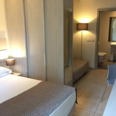 Hotel Accademia 3* Улучшенный семейный номер с разными типами кроватей фото 7
