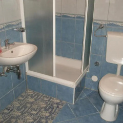 Отель Apartmani Znjan Апартаменты с различными типами кроватей фото 3