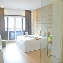 Vinh Hung 2 City Hotel 2* Номер Делюкс с различными типами кроватей фото 9
