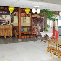 Отель Binh Yen Homestay (Peace Homestay) гостиничный бар