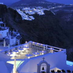 Отель Aqua Luxury Suites
