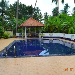 Отель Sea View Villa бассейн