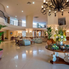 Aquamare Beach Hotel & Spa интерьер отеля