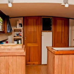 Отель The Hoop Houseboat в номере фото 2