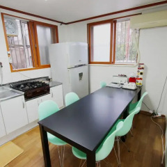 Отель Seoul Tower Family Guesthouse Сеул в номере
