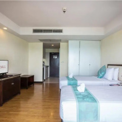 Отель D Varee Jomtien Beach 4* Улучшенный номер с различными типами кроватей фото 14