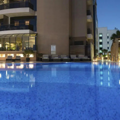 Majestic City Retreat Hotel бассейн фото 3