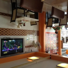 Отель Living Room Guesthouse & Cafe Bar гостиничный бар