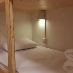 Отель High Street Guest House Hongdae 2* Кровать в женском общем номере с двухъярусной кроватью фото 18