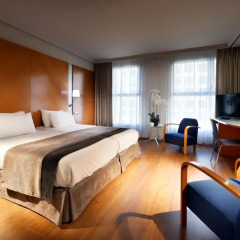 Hotel Exe Plaza 4* Стандартный семейный номер с двуспальной кроватью