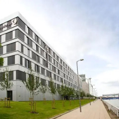 Отель Premier Inn Glasgow Pacific Quay вид на фасад фото 2
