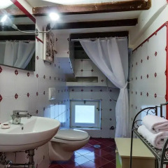Отель Tornabuoni Charme - My Extra Home ванная