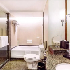 Sheraton Chengdu Lido Hotel ванная фото 2