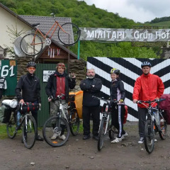 Гостиница Милитари-усадьба Grün Hof Украина, Поляна - отзывы, цены и фото номеров - забронировать гостиницу Милитари-усадьба Grün Hof онлайн спортивное сооружение