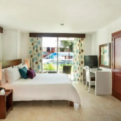 Отель Grand Paradise Playa Dorada - All Inclusive 3* Стандартный номер с различными типами кроватей фото 5