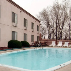 Отель Comfort Inn Farmington бассейн фото 2