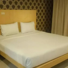 Отель Jomtien Plaza Residence 3* Номер Делюкс с различными типами кроватей фото 16