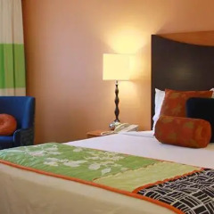 Отель Fairfield Inn & Suites by Marriott Albuquerque Airport 2* Стандартный номер с различными типами кроватей фото 7