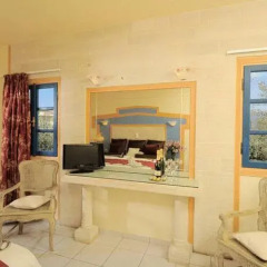 Parthenis Hotel & Suites интерьер отеля