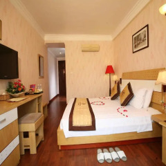 Отель Hanoi Guesthouse Номер Делюкс фото 11