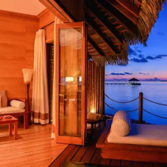 Отель Adaaran Prestige Water Villas Медупару балкон