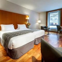 Отель Eurostars Lisboa Parque 4* Стандартный номер с различными типами кроватей фото 14