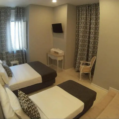 Отель Pensao Estacao Central 2* Стандартный номер с различными типами кроватей фото 6