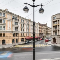 Апартаменты Ludwig Apartments on Nevskiy 107 балкон