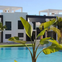 Отель OasisBeach Penthousse la Zénia бассейн фото 2