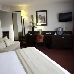 Отель Hôtel Concorde Montparnasse 4* Номер Делюкс с различными типами кроватей
