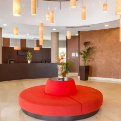Отель NH Lyon Airport интерьер отеля фото 2