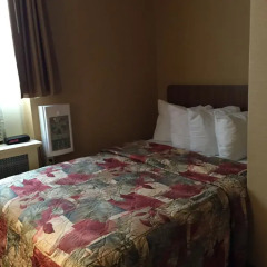 Отель Howard Johnson by Wyndham Toronto Downtown West Канада, Торонто - отзывы, цены и фото номеров - забронировать отель Howard Johnson by Wyndham Toronto Downtown West онлайн комната для гостей фото 4